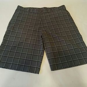 Nike Mens Golf Shorts Size 38W Gray & White Stripe